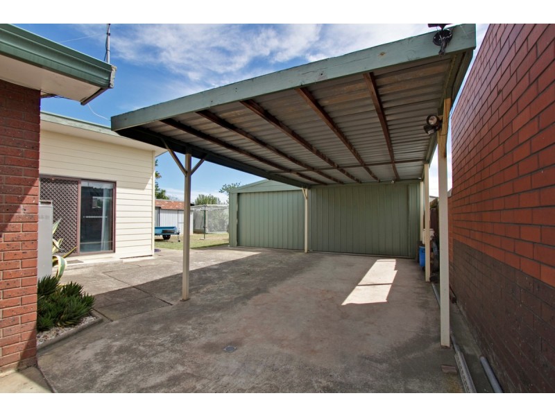 13 Cedar Street, Sale VIC 3850