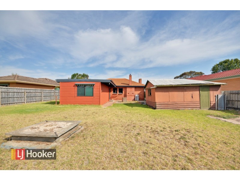 15 Jones Street, Stratford VIC 3862