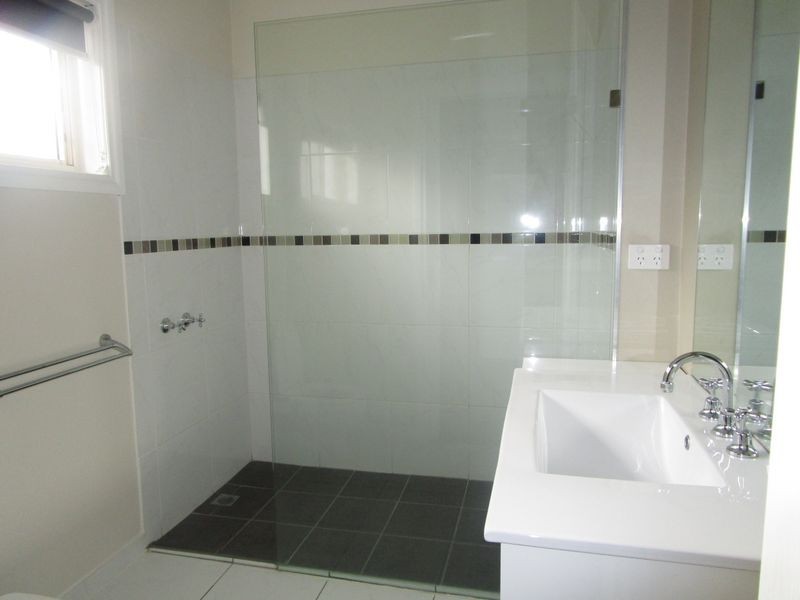 44 Mark Avenue, Sale VIC 3850