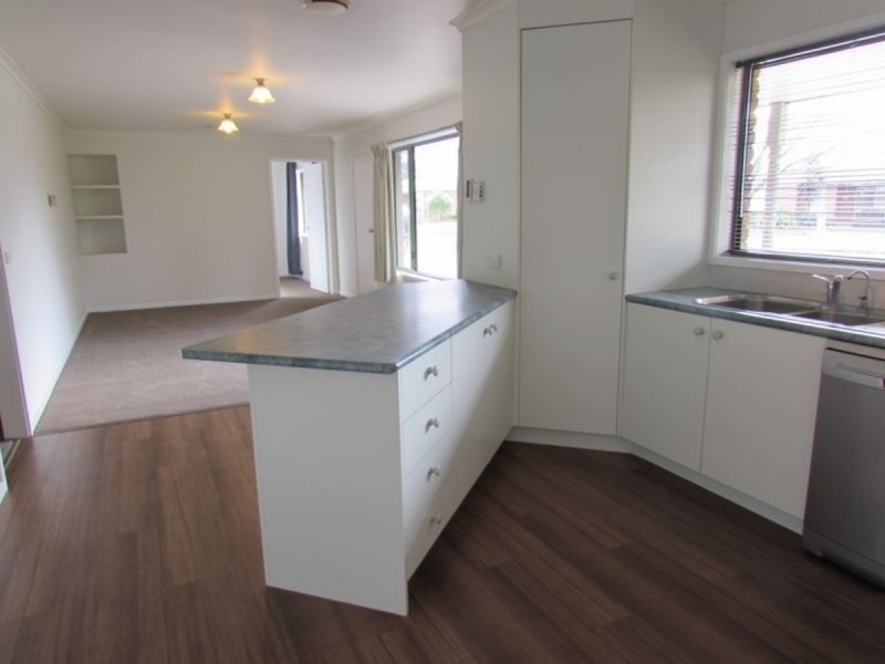 2 Stafford Drive, Sale VIC 3850