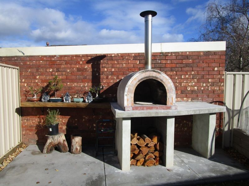 1/8 Ashley Court, Sale VIC 3850