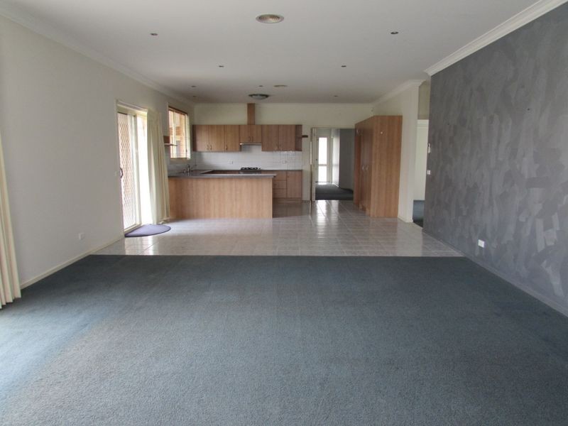 11 Krista Court, Sale VIC 3850