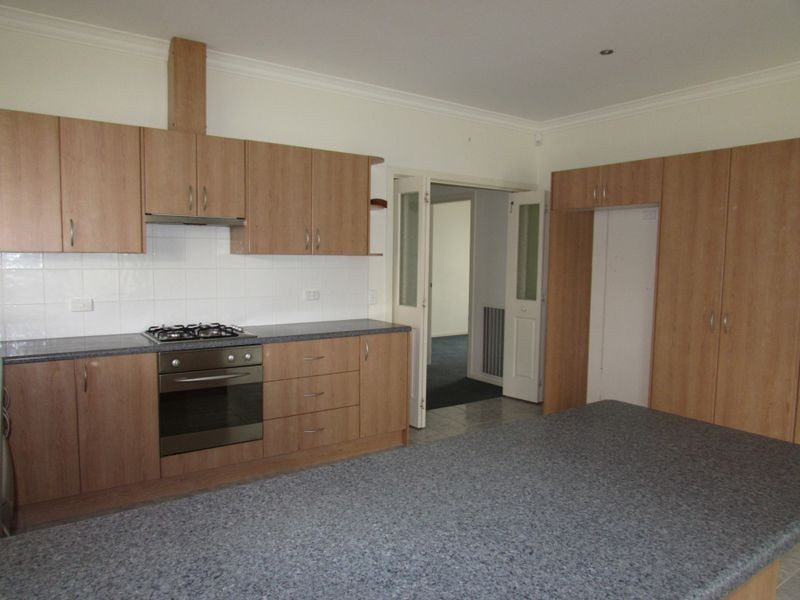 11 Krista Court, Sale VIC 3850