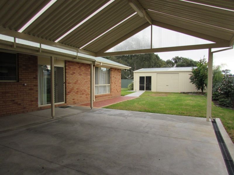 11 Krista Court, Sale VIC 3850