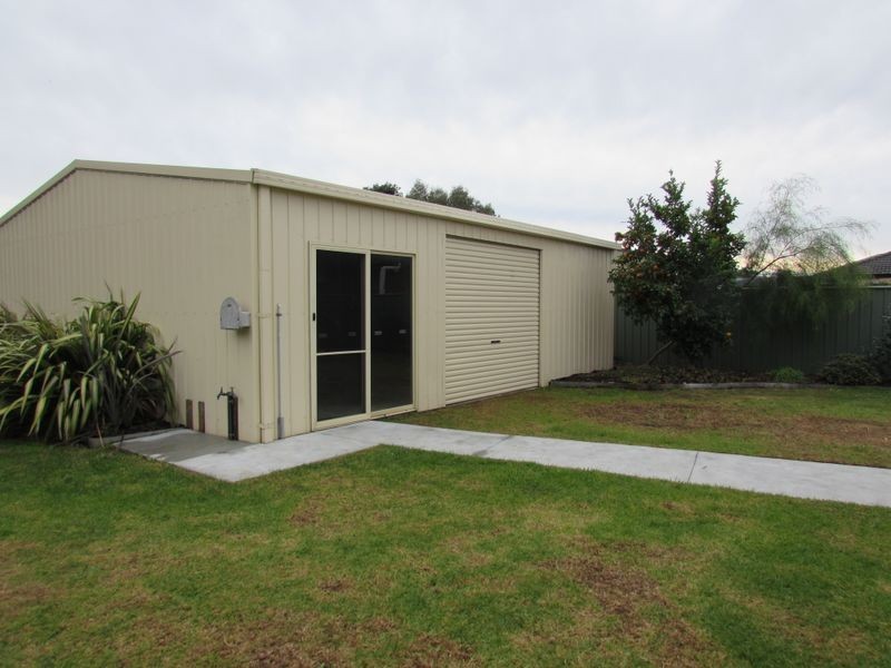 11 Krista Court, Sale VIC 3850