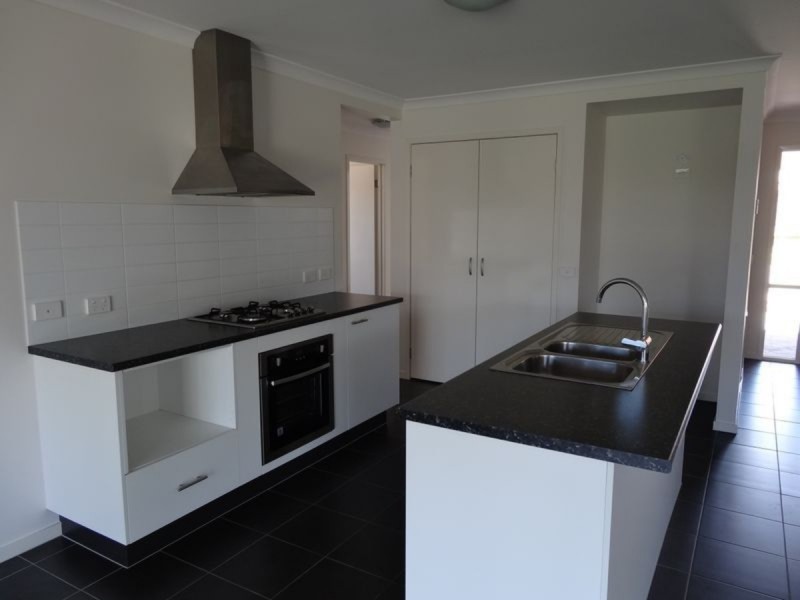 49 Woondella Boulevard, Sale VIC 3850