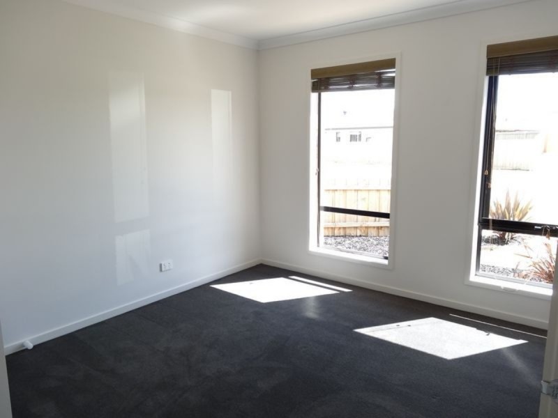 49 Woondella Boulevard, Sale VIC 3850