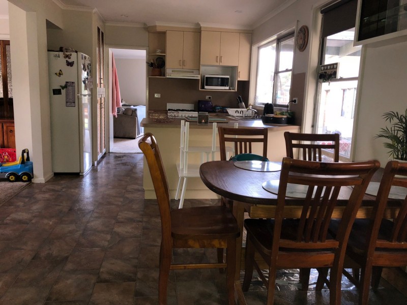 34 Jackson Avenue, Sale VIC 3850