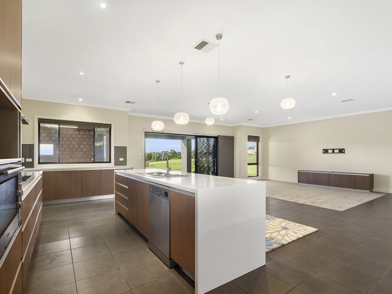 66 Williams Court, Longford VIC 3851