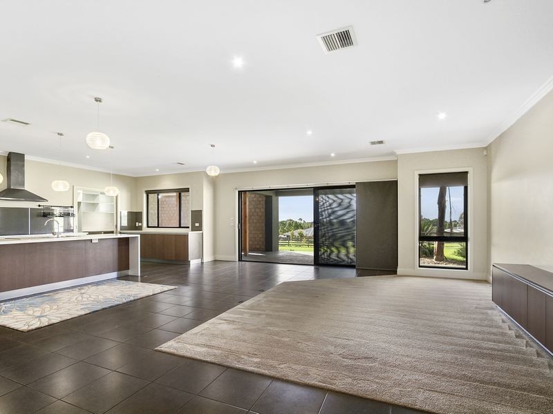 66 Williams Court, Longford VIC 3851