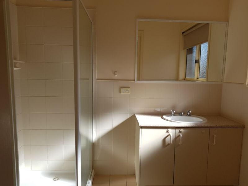 11 Cranswick Crescent, Sale VIC 3850