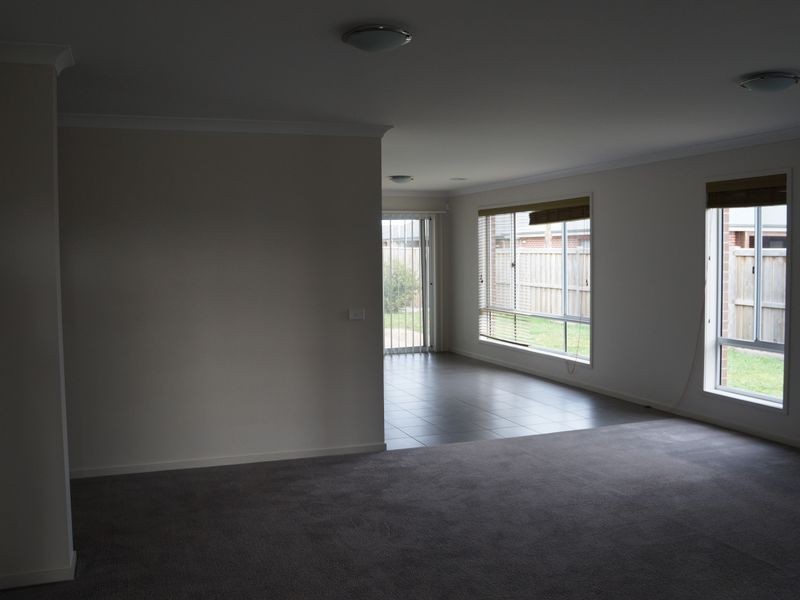 15 Cantwell Drive, Sale VIC 3850