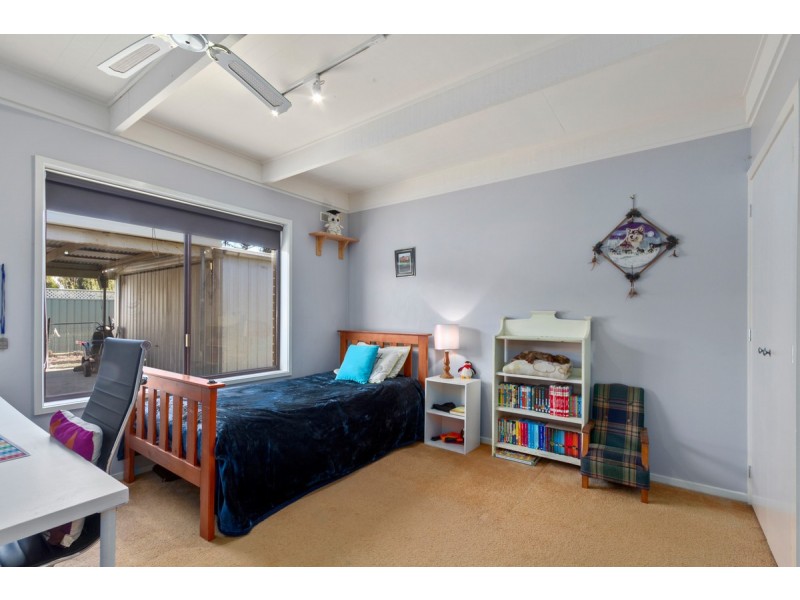 1 Little Street, Stratford VIC 3862