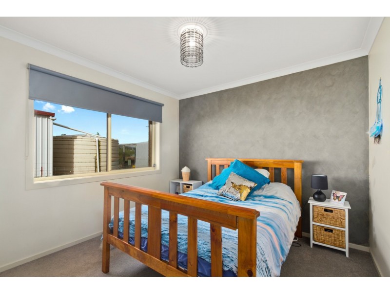 2 Davis Street, Stratford VIC 3862