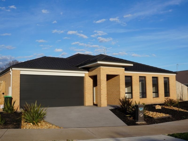 41 Woondella Boulevard, Sale VIC 3850