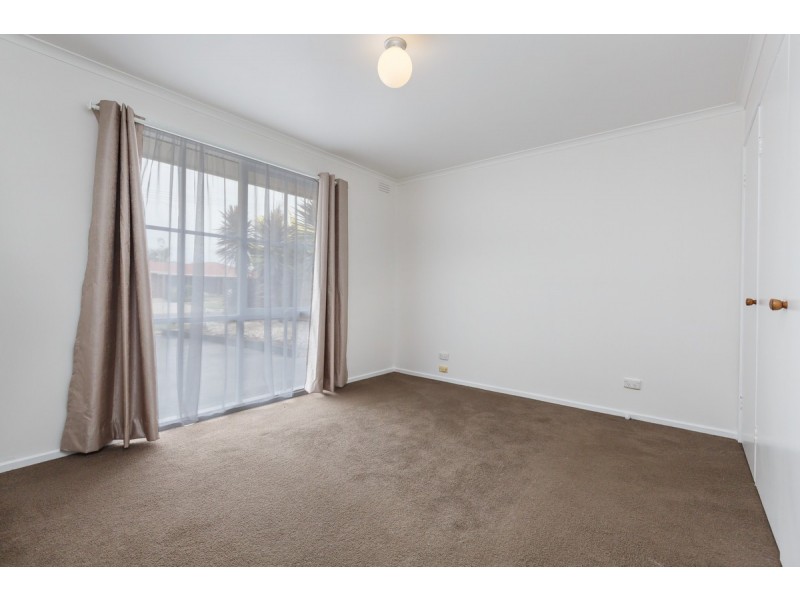 71 Montgomery Street, Sale VIC 3850