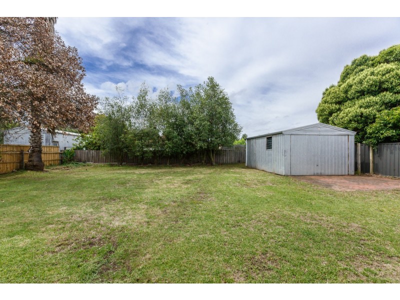 71 Montgomery Street, Sale VIC 3850