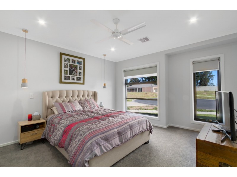 15 Page Court, Sale VIC 3850