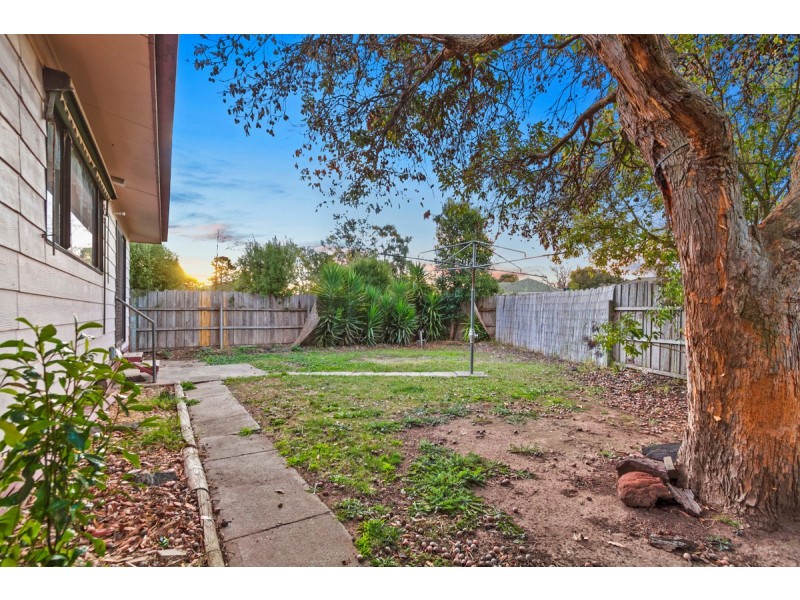 11 Ellen Way, Sale VIC 3850