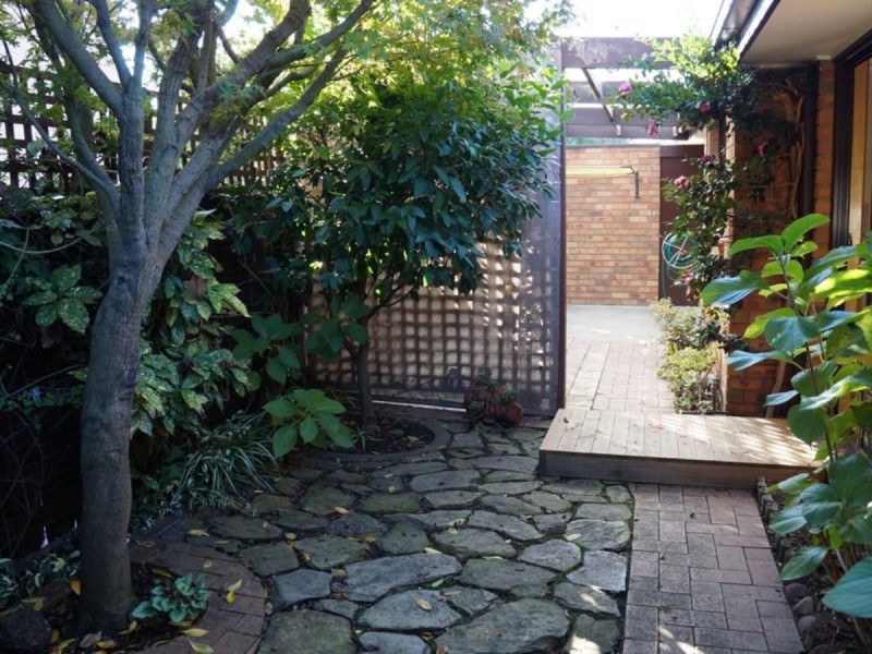 2/16 Dundas Street, Sale VIC 3850