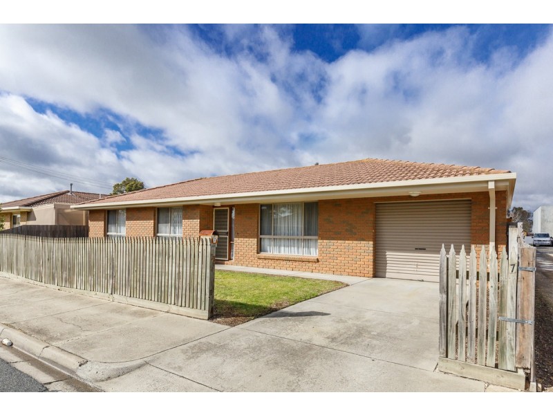 7 Glass Street, Sale VIC 3850