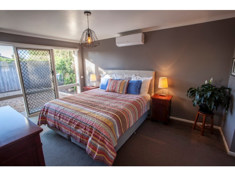 16 Yvette Close, Sale VIC 3850