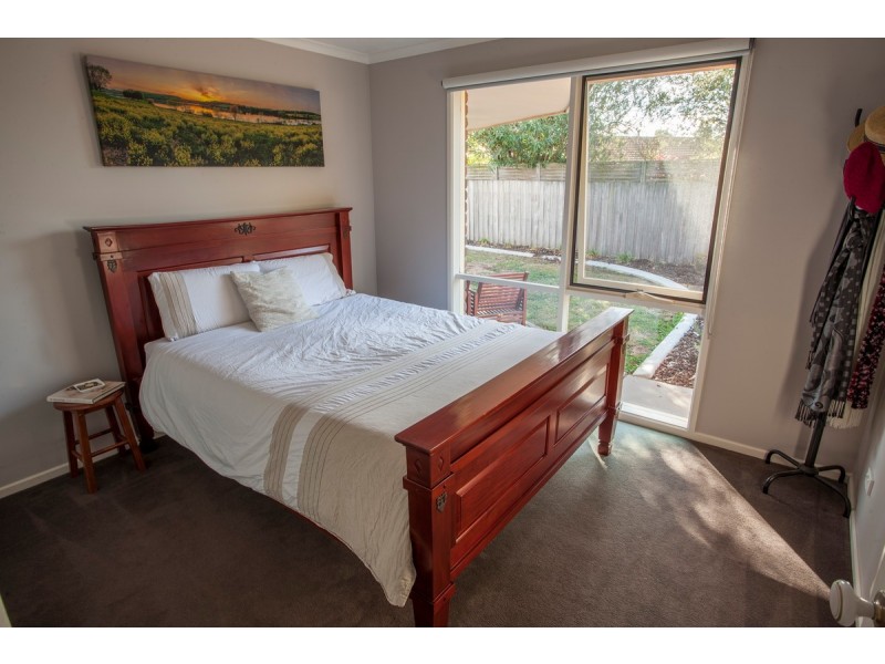 16 Yvette Close, Sale VIC 3850