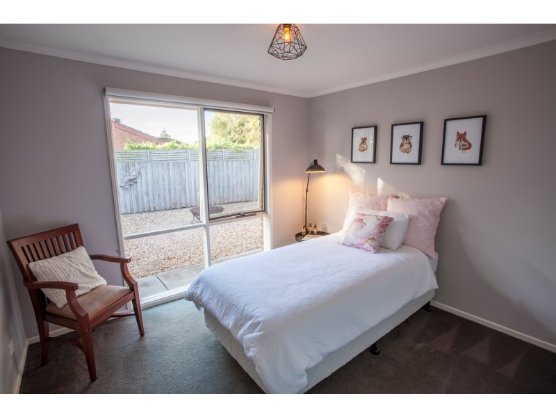 16 Yvette Close, Sale VIC 3850