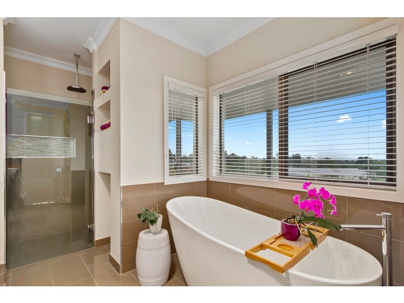 22 William Court, Longford VIC 3851