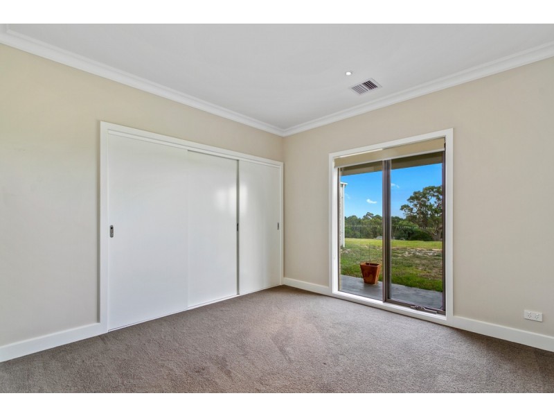 22 William Court, Longford VIC 3851