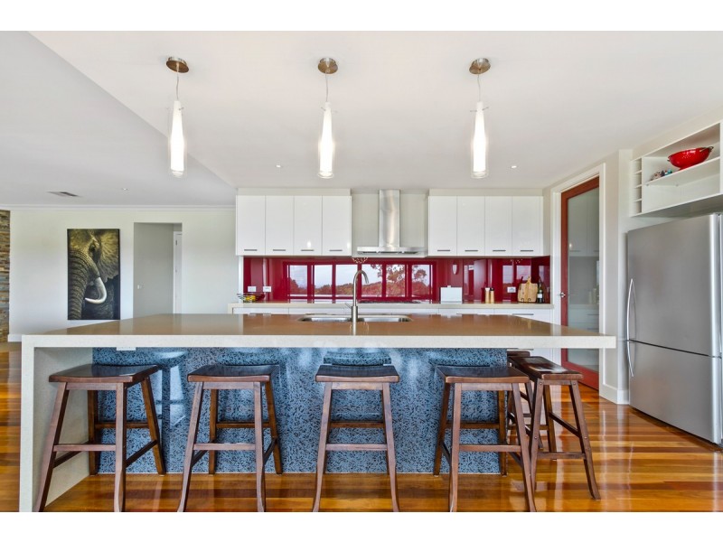 22 William Court, Longford VIC 3851