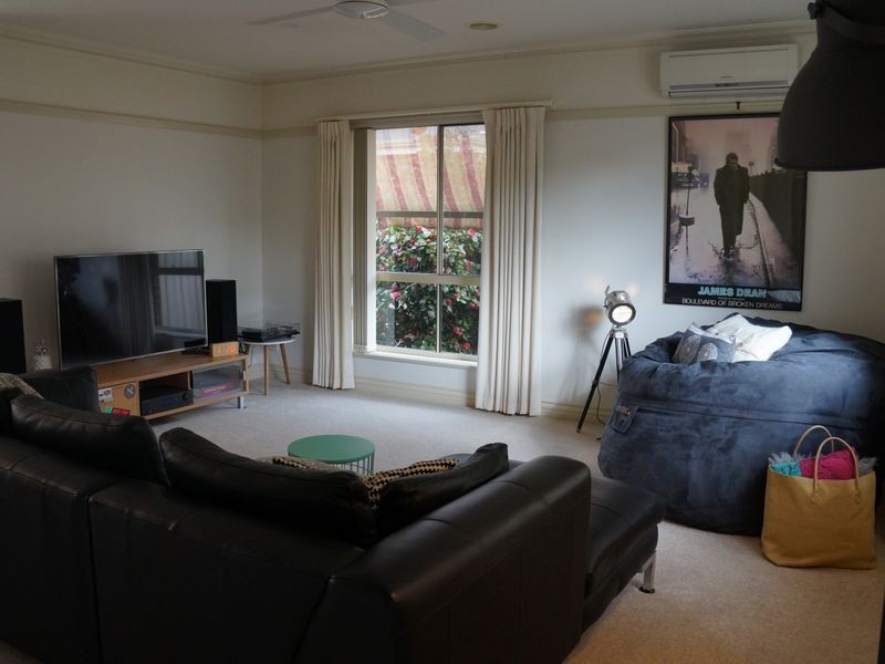 2/113 Barkly Street, Sale VIC 3850