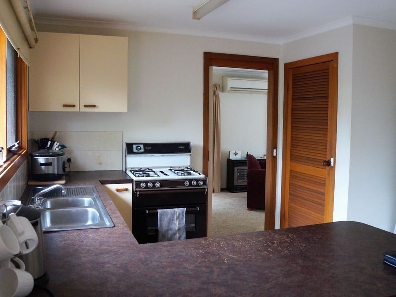 8 McFarlane Street, Stratford VIC 3862