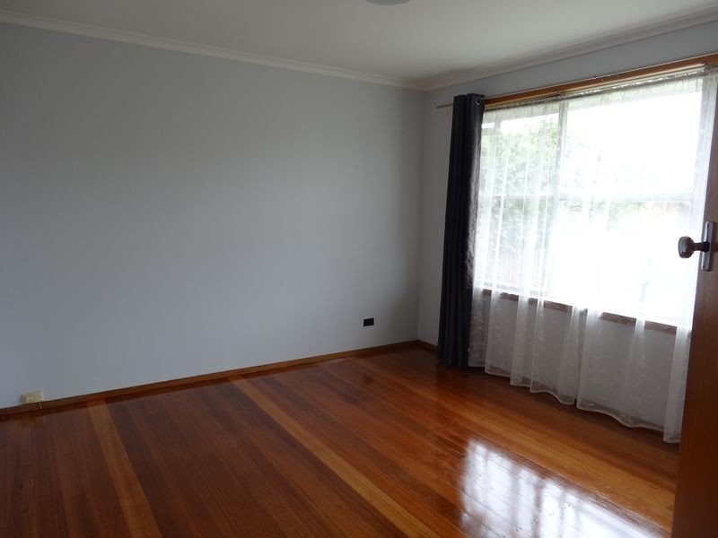 24 Weir Street, Sale VIC 3850