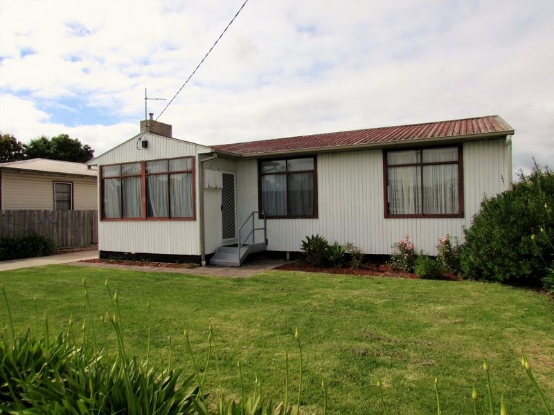 10 Macarthur Street, Sale VIC 3850