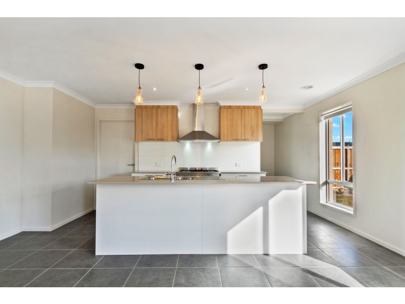 14 Redgum Court, Sale VIC 3850