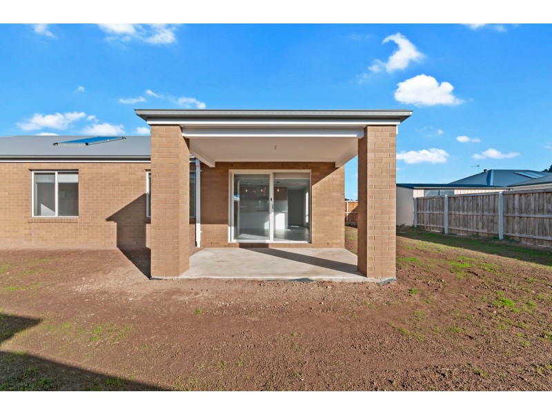 14 Redgum Court, Sale VIC 3850