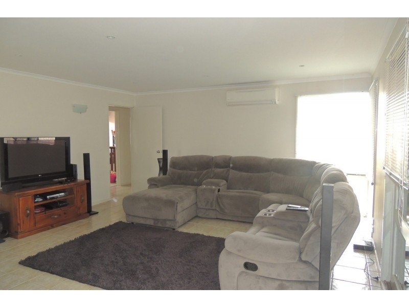 6 Leahe Close, Sale VIC 3850
