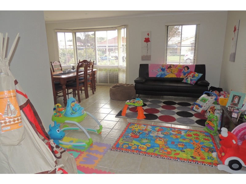 6 Leahe Close, Sale VIC 3850