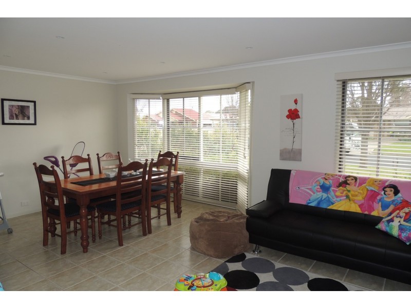 6 Leahe Close, Sale VIC 3850