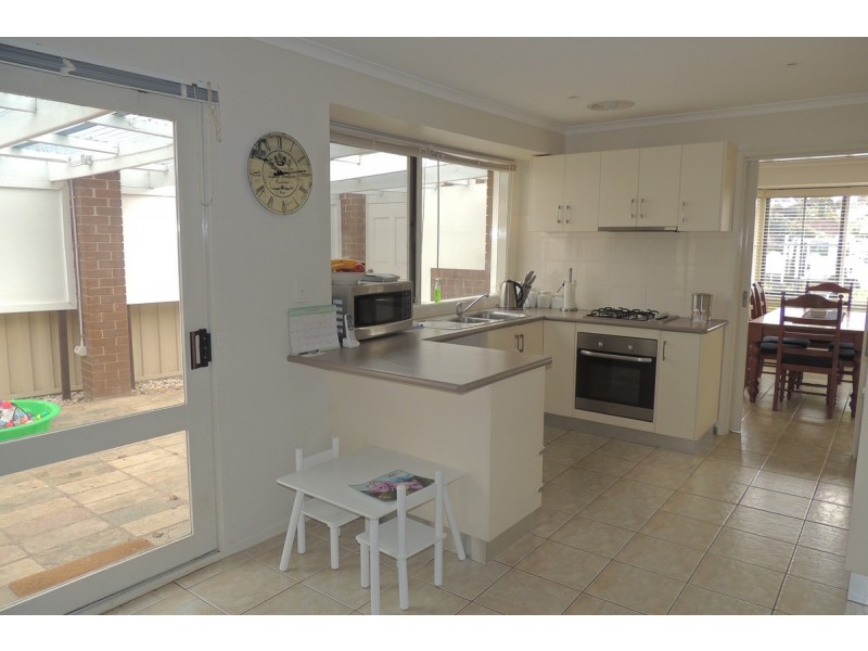 6 Leahe Close, Sale VIC 3850