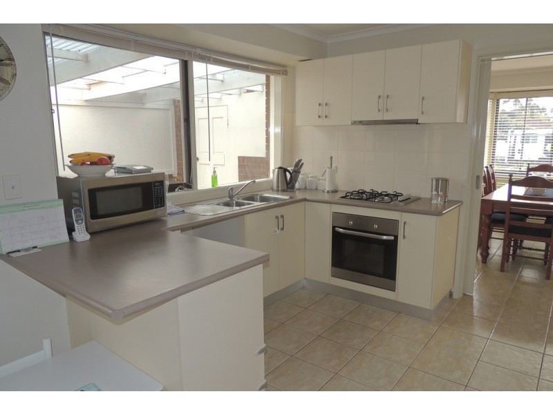 6 Leahe Close, Sale VIC 3850