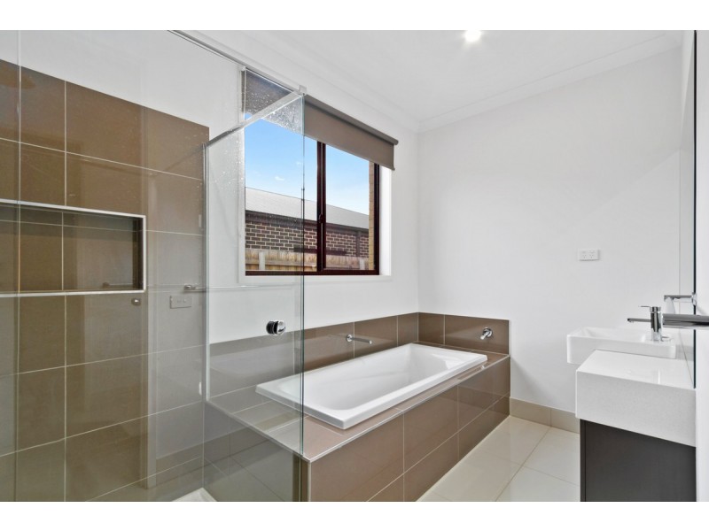 7 Speechley Court, Sale VIC 3850