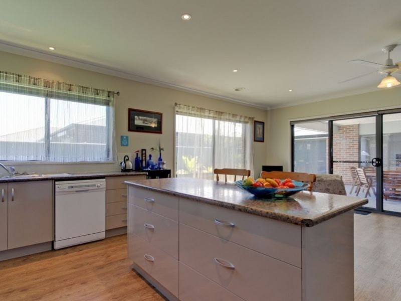 5 Speechley Court, Sale VIC 3850