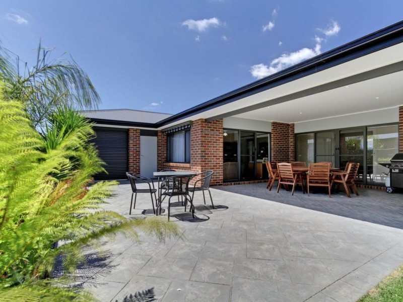 5 Speechley Court, Sale VIC 3850
