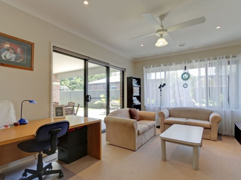 5 Speechley Court, Sale VIC 3850