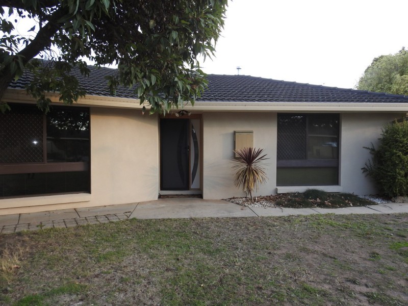 10 Antares Avenue, Sale VIC 3850