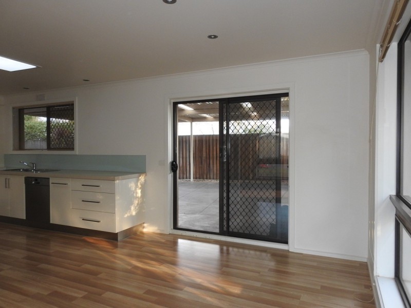 10 Antares Avenue, Sale VIC 3850