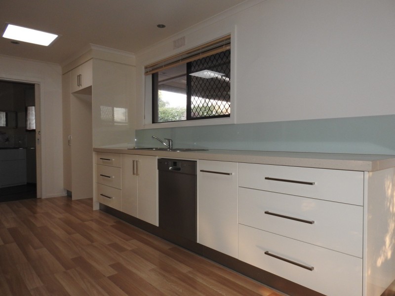10 Antares Avenue, Sale VIC 3850
