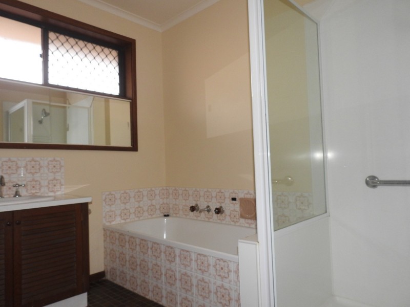 10 Antares Avenue, Sale VIC 3850